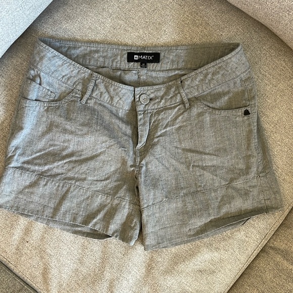 Matix grey cotton shorts. Size 27 - Picture 1 of 2